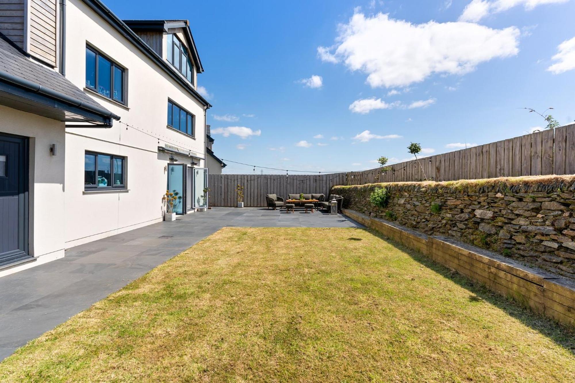 Shackled-Am-Not Villa Camelford Luaran gambar